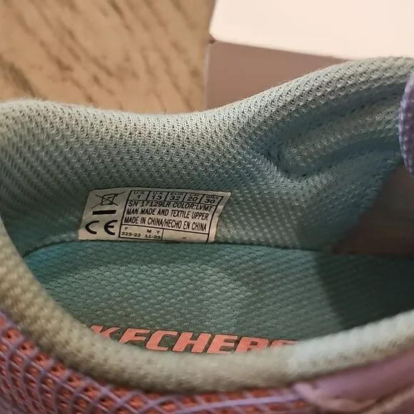 Skechers Pink Light-Up Sneakers with LED Soles Size 1 - Picture 7 of 9